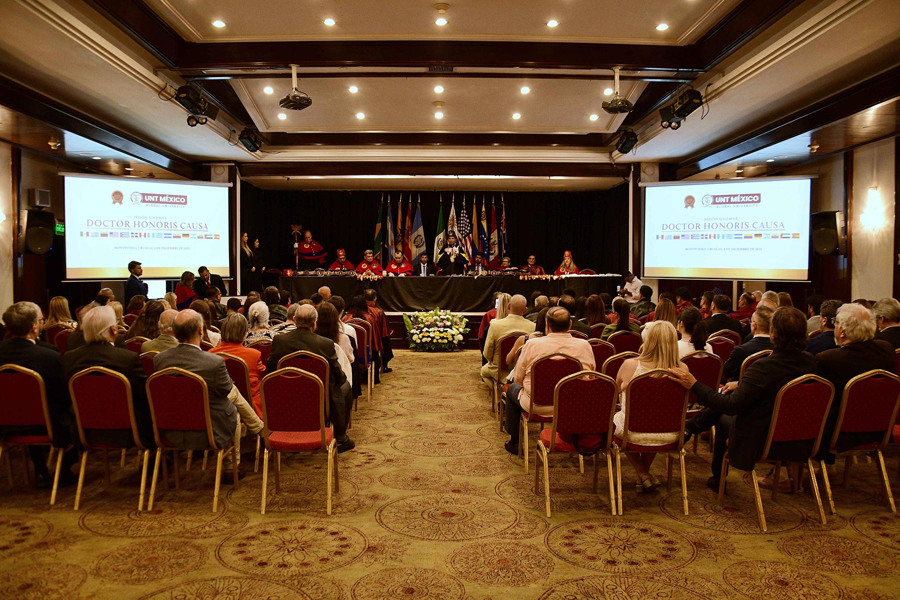 Distinción internacional en el Doctorado Honoris Causa 2025