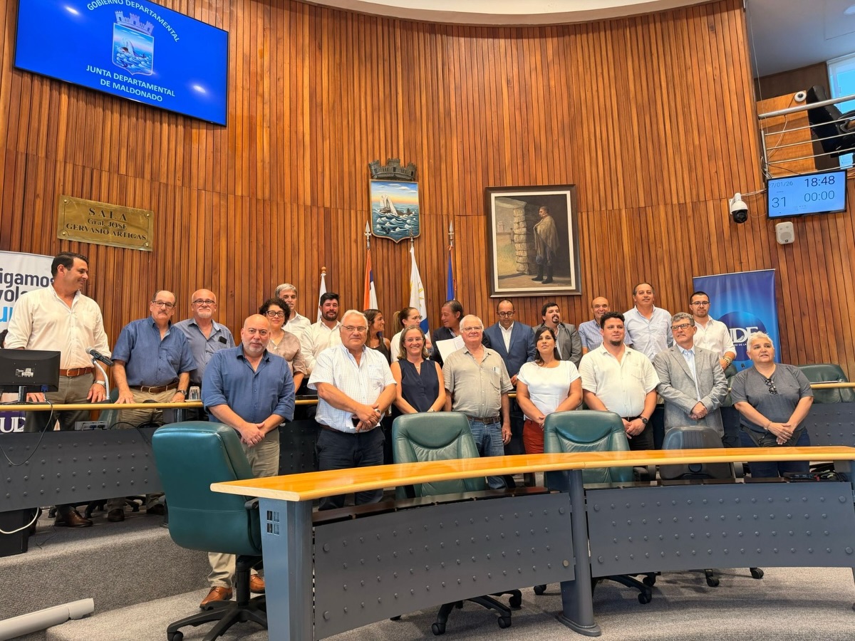 UDE y el Congreso Nacional de Ediles firmaron un convenio histórico