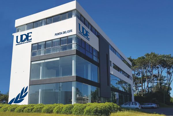 Estudiá en UDE Punta del Este <br> Inscripciones 2020 30 ude-punta