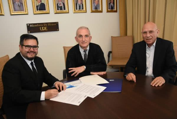 Convenio de Cooperación Académica <br>UDE - ISACA 10 Acuerdo UDE ISACA Mauro .Jenci Galán Firma