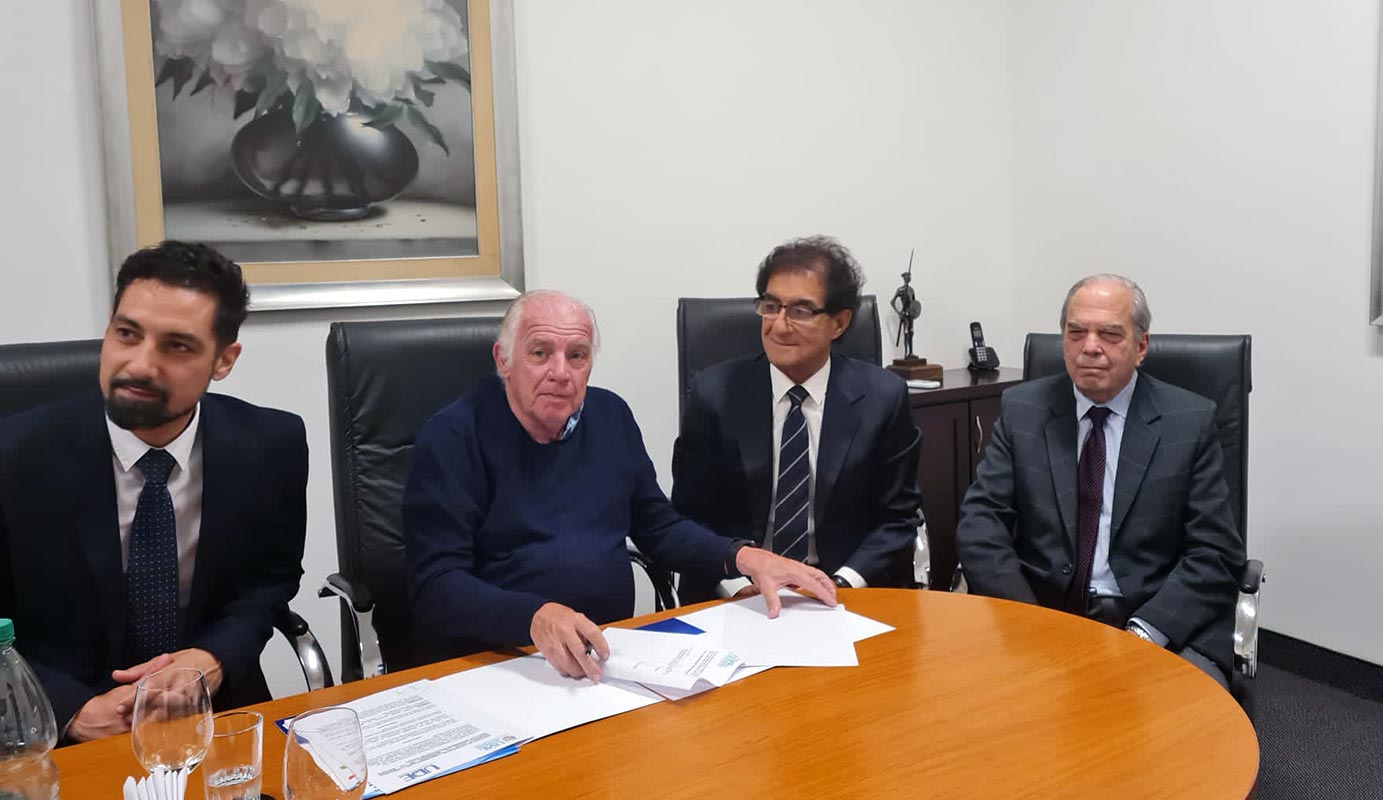 Acuerdo UDE con Universidad del Salvador