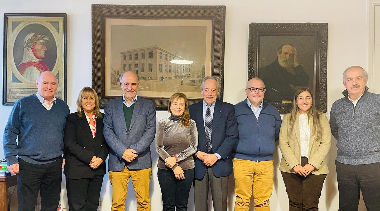 UDE y la Scuola Italiana de Montevideo sellan alianza educativa y deportiva 1 Acuerdo entre Ude y Scuola Italiana di Montevideo
