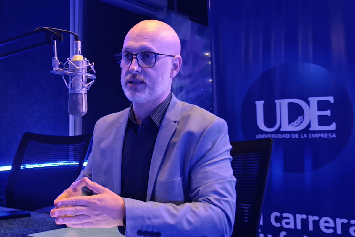 Exposición de Diseño UDE | Gaceta Entrevista con Fabricio Roberto