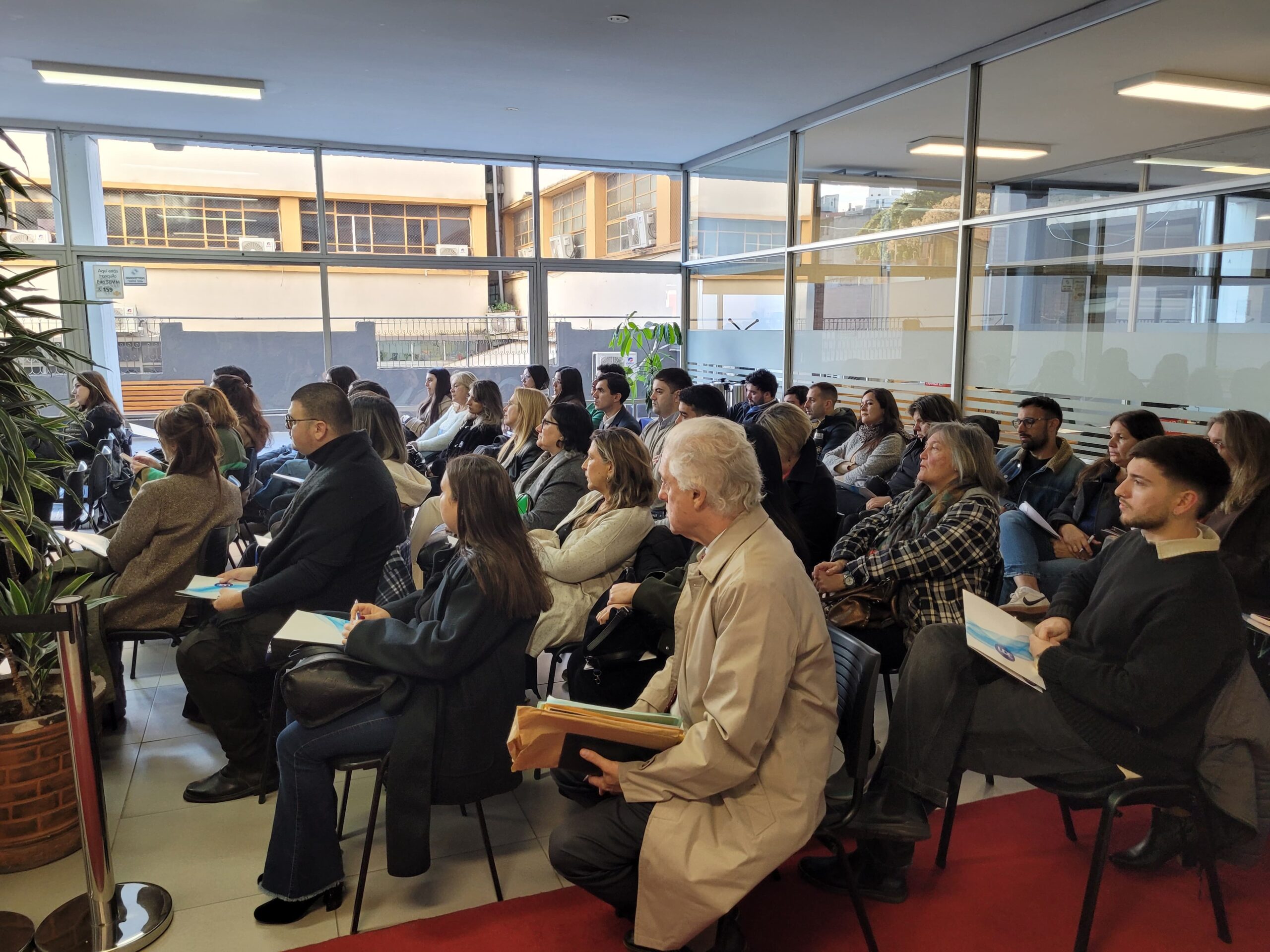 Publico coloquio derecho familia patrimonial